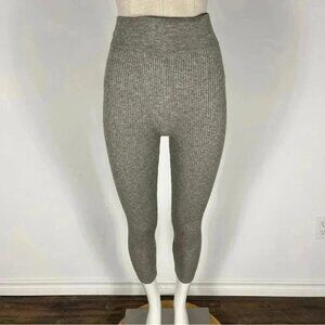 🌟OKAKIE  ribbed cropped leggings L